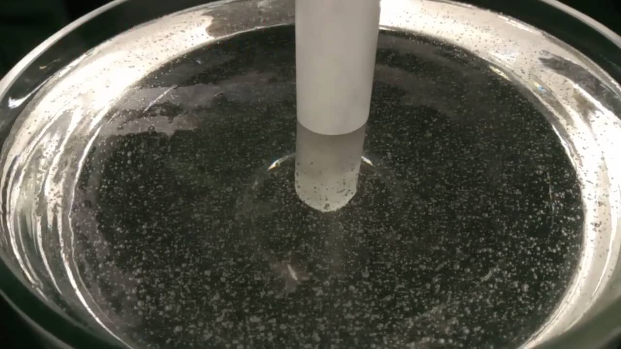 甘油 Sialon 陶瓷中超声波脱气的物理模型